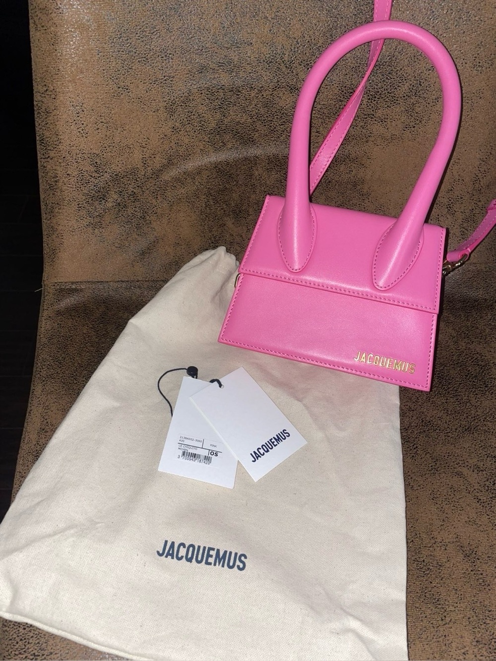Jacquemus Pink Le chiquito moyen Handle Bag